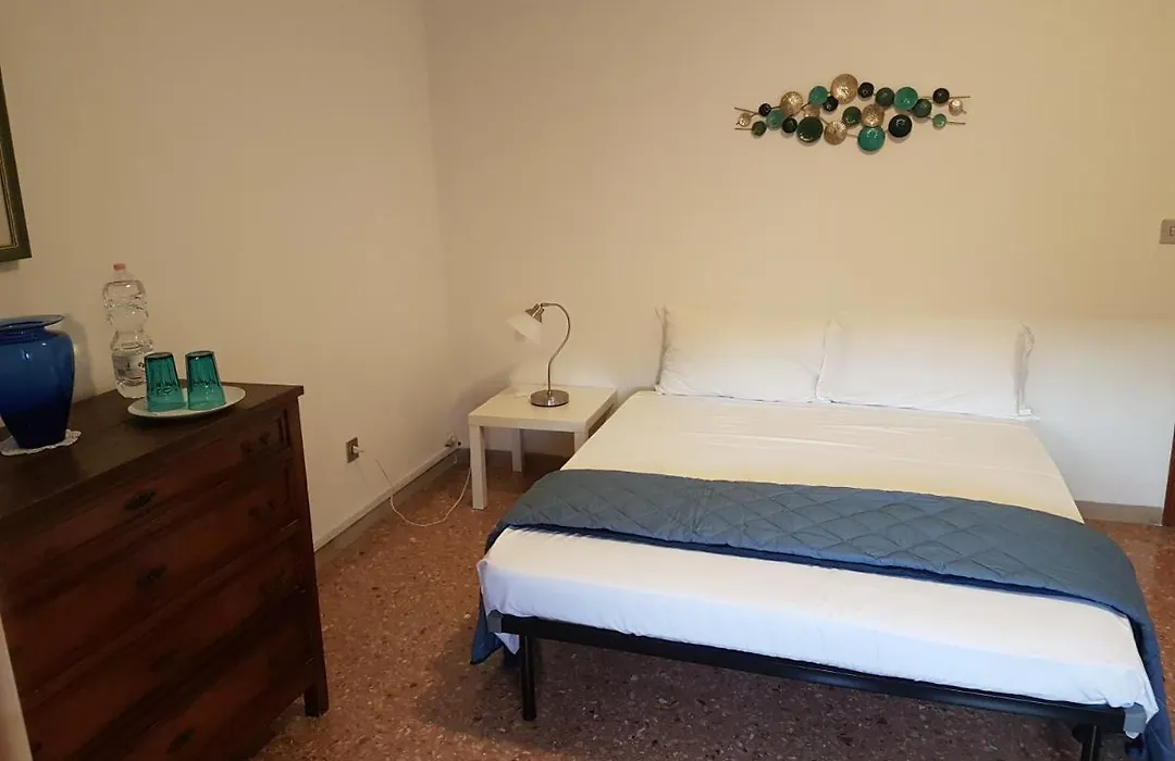 L.T. Schneider B&B-1